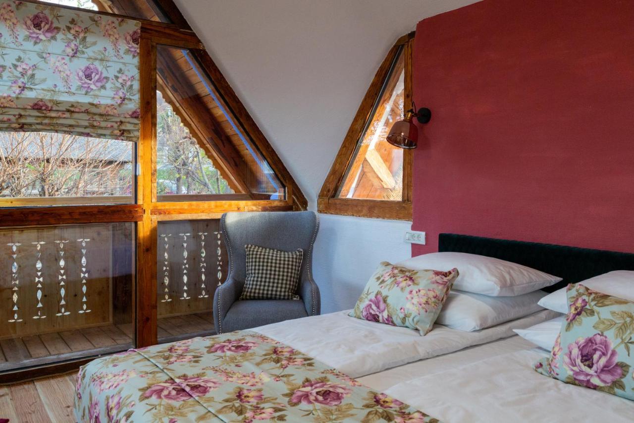 Casele Cu Stuf B&B Haus Ulrike Szelicse Kültér fotó
